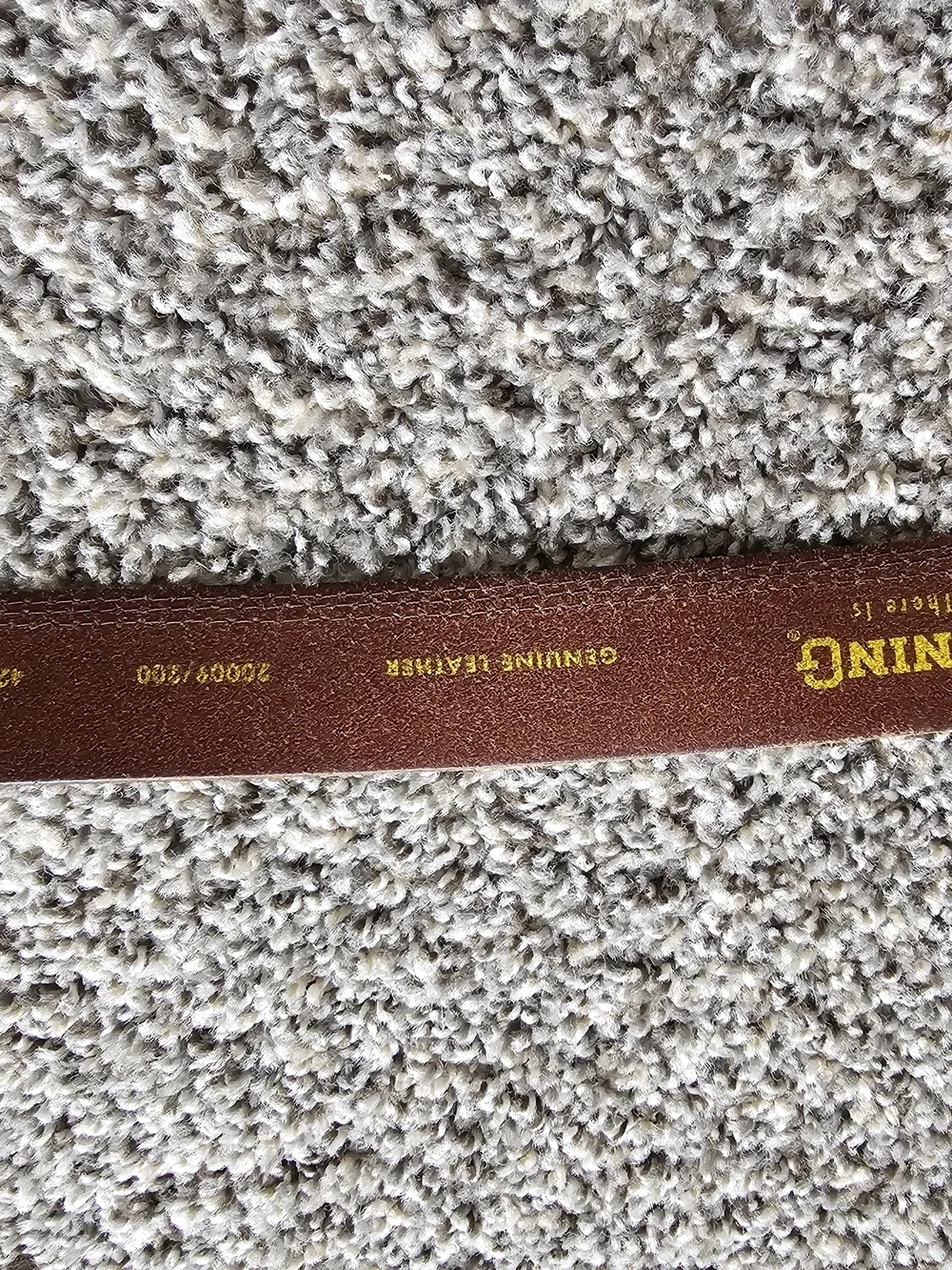 Browning brand men's genuine leather belt, likely model number 20009/200, design